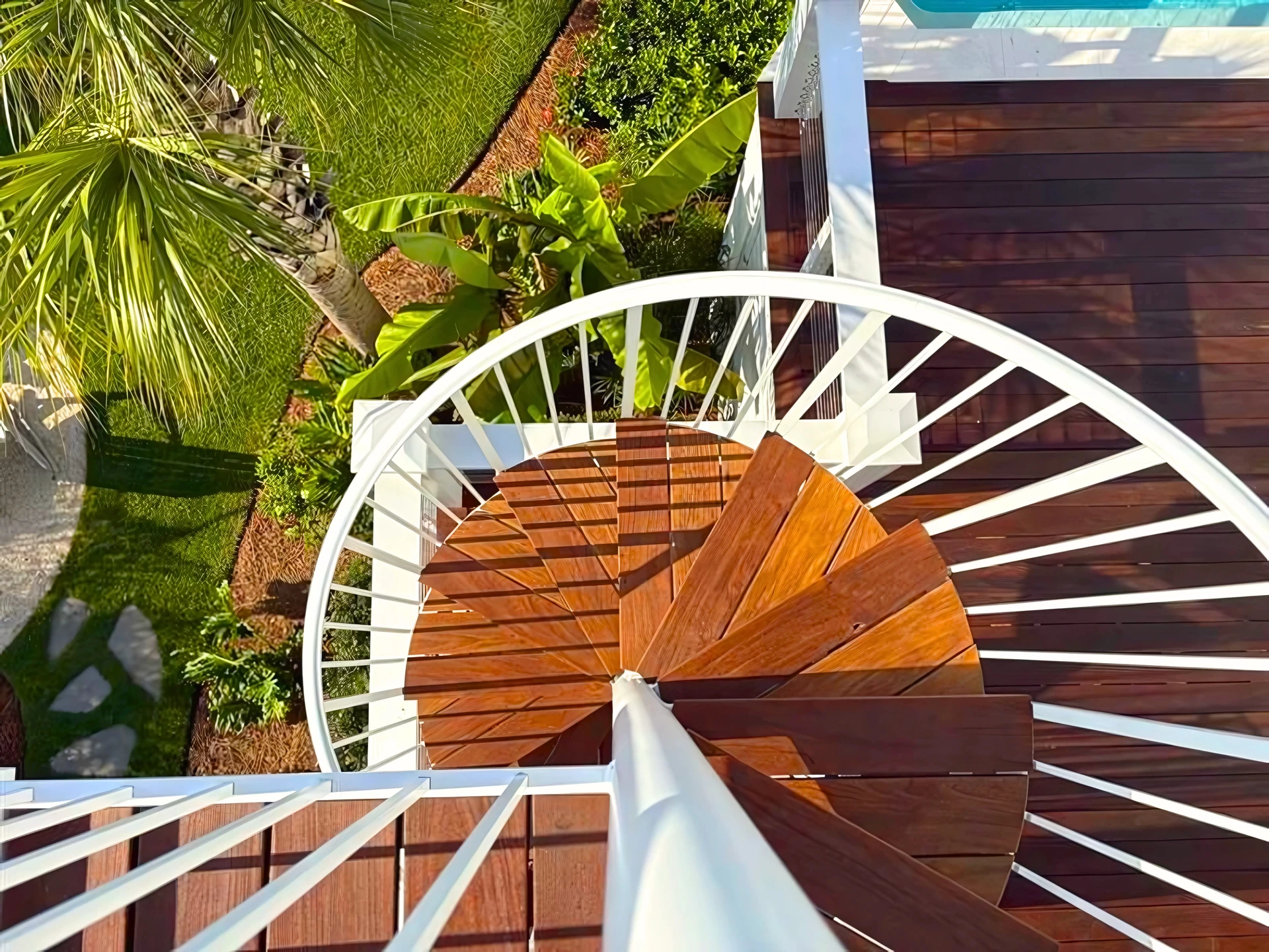 Spiral stair deck restoration by Ship Shape
