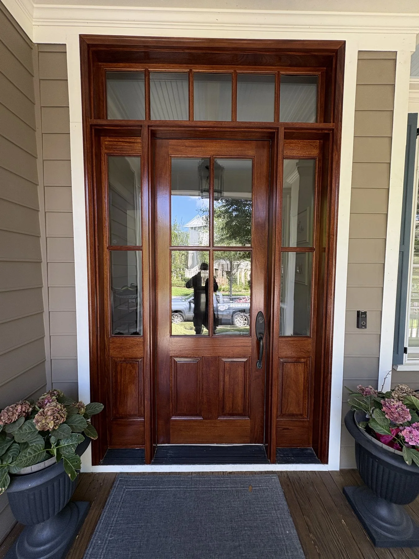 Mahogany door, classic mahogany tint
